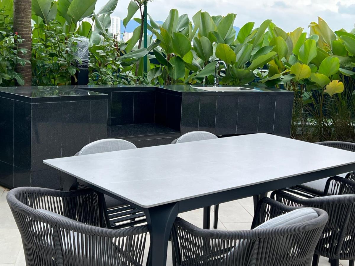 Eaton Suites Klcc Kuala Lumpur Exterior photo